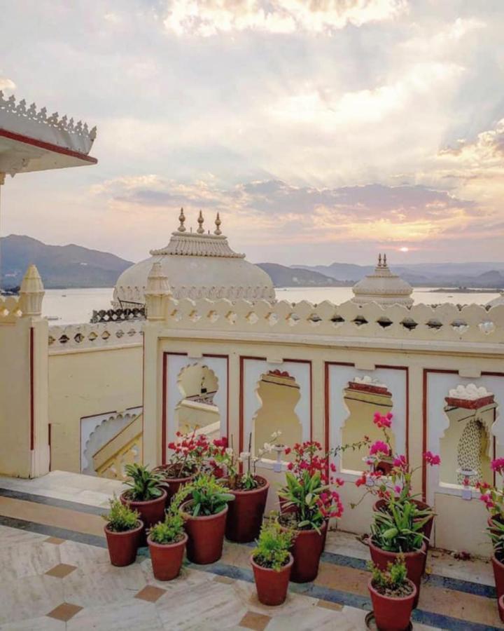 Shiv Niwas Palace By Hrh Group Of Hotels Udajpur Exteriér fotografie