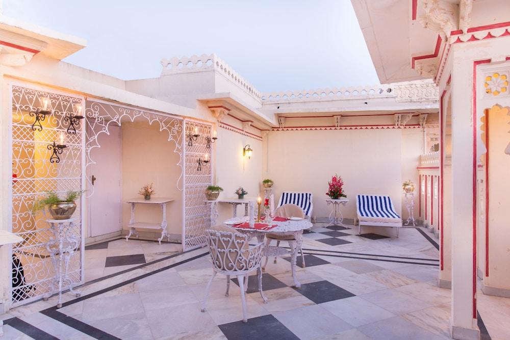 Shiv Niwas Palace By Hrh Group Of Hotels Udajpur Exteriér fotografie