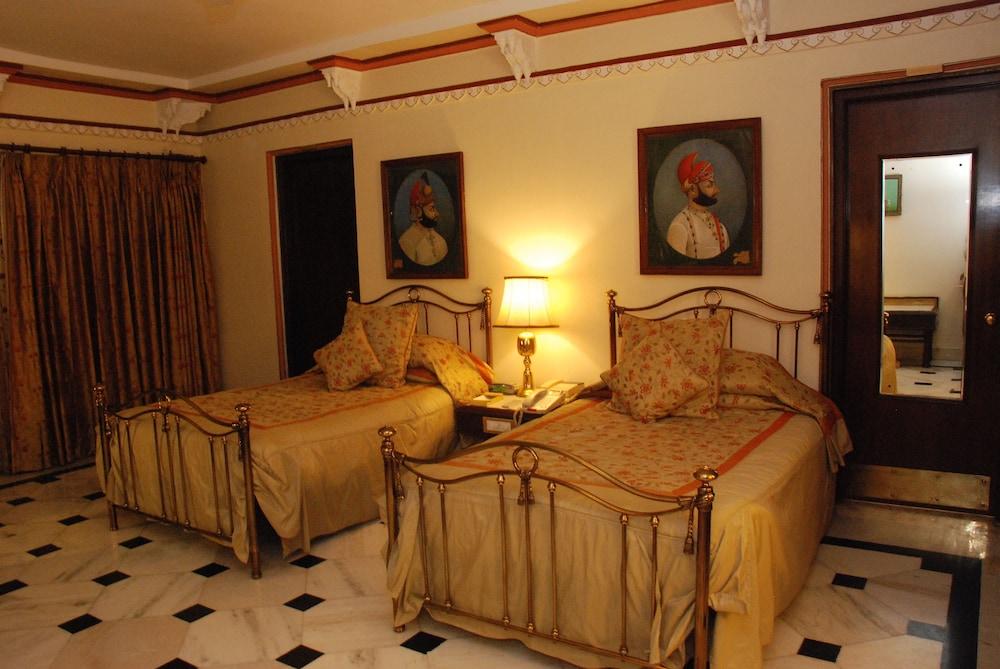 Shiv Niwas Palace By Hrh Group Of Hotels Udajpur Exteriér fotografie