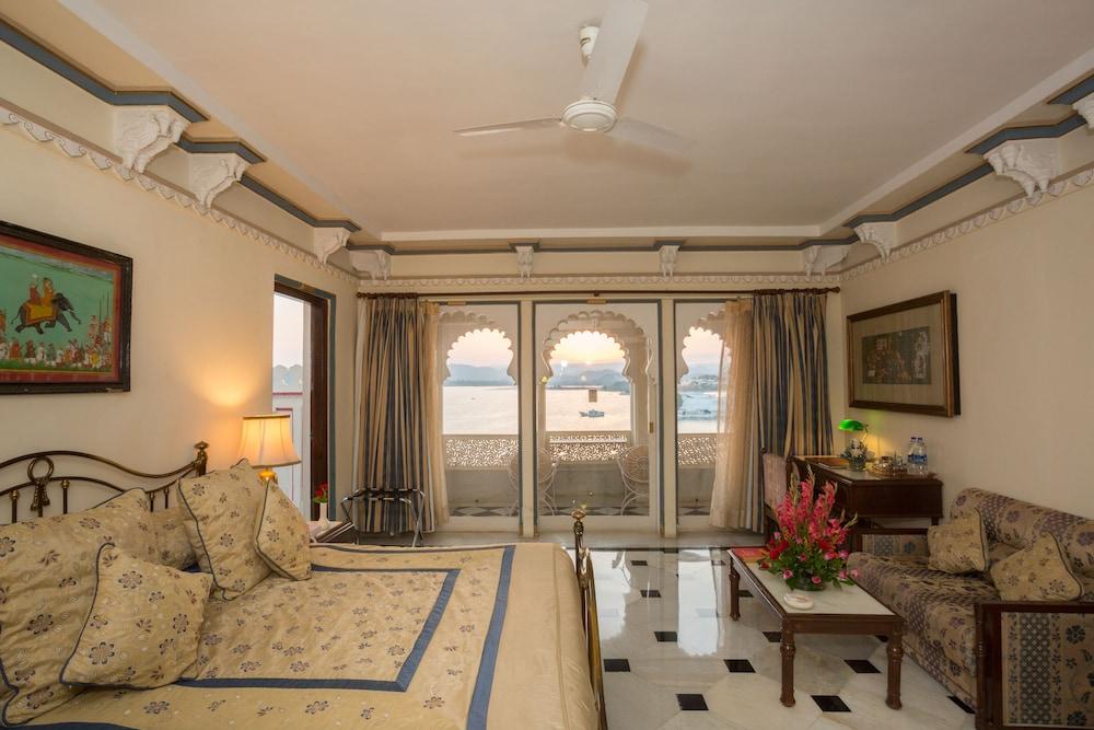 Shiv Niwas Palace By Hrh Group Of Hotels Udajpur Exteriér fotografie